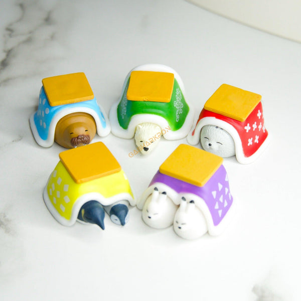 Cute Warm Table Figure Gashapon Capsule Toys Full Set of 5 - Gasharkpon